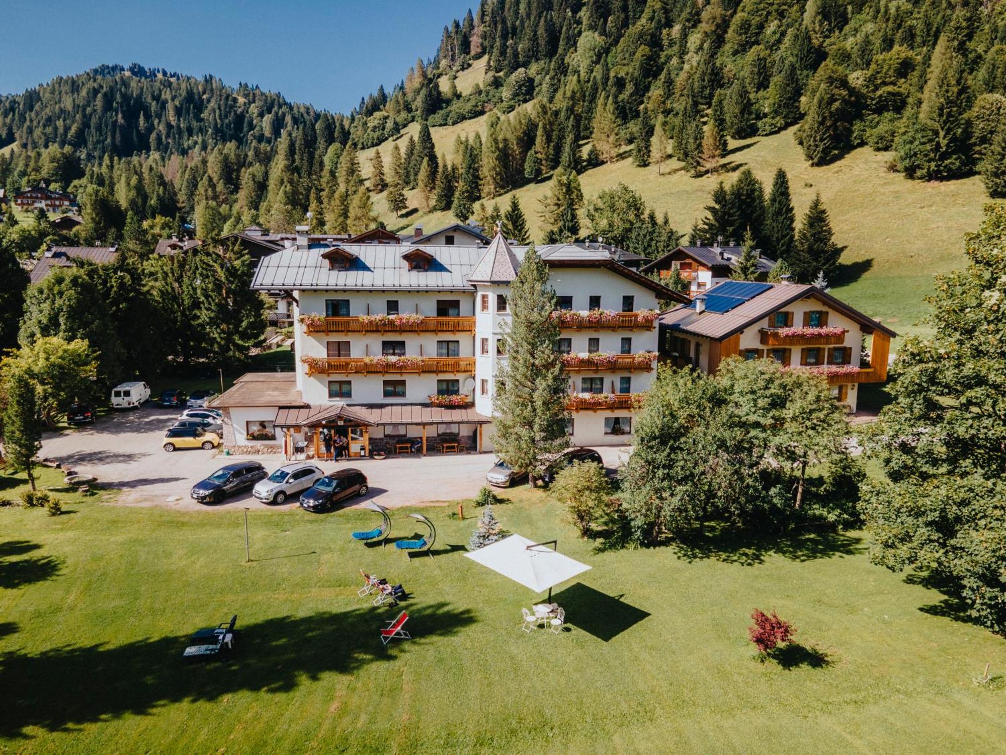 Hotel Edelweiss Val di Zoldo Luaran gambar